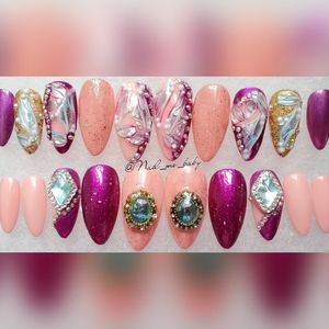 Luxurious Gel press-on Nails
